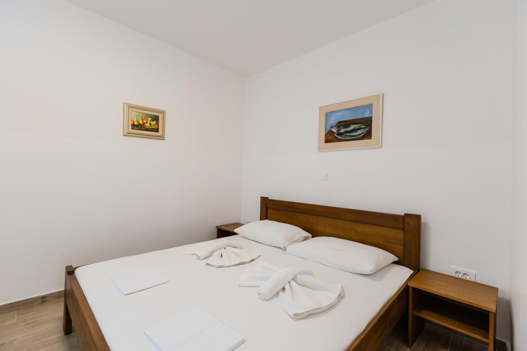 Apartments Lorena Privlaka  Eksteriør bilde