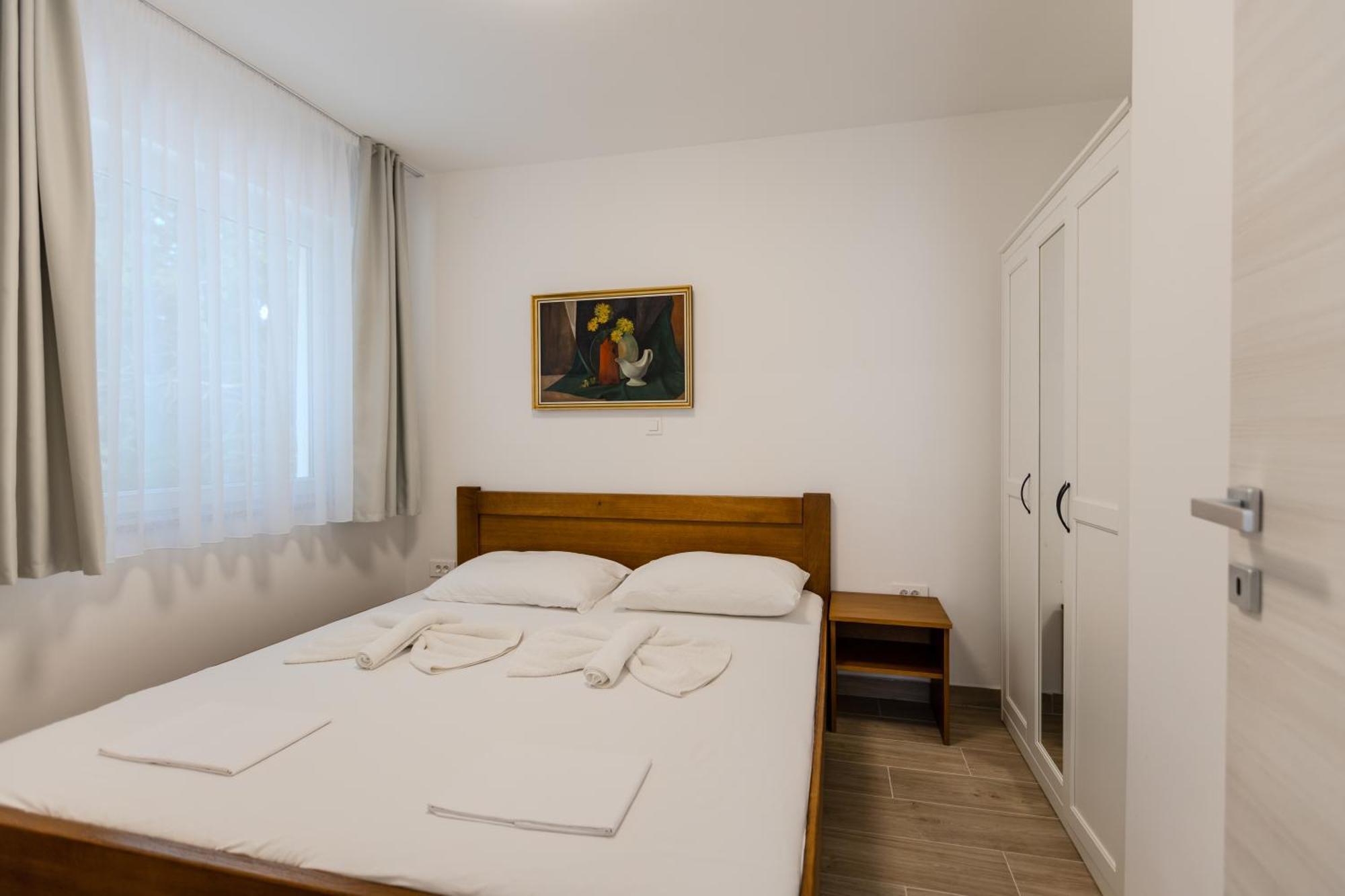Apartments Lorena Privlaka  Eksteriør bilde