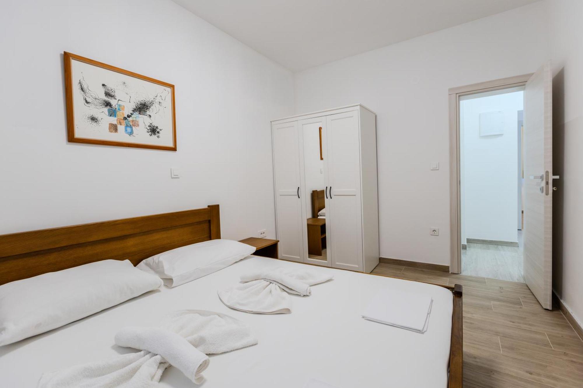 Apartments Lorena Privlaka  Eksteriør bilde