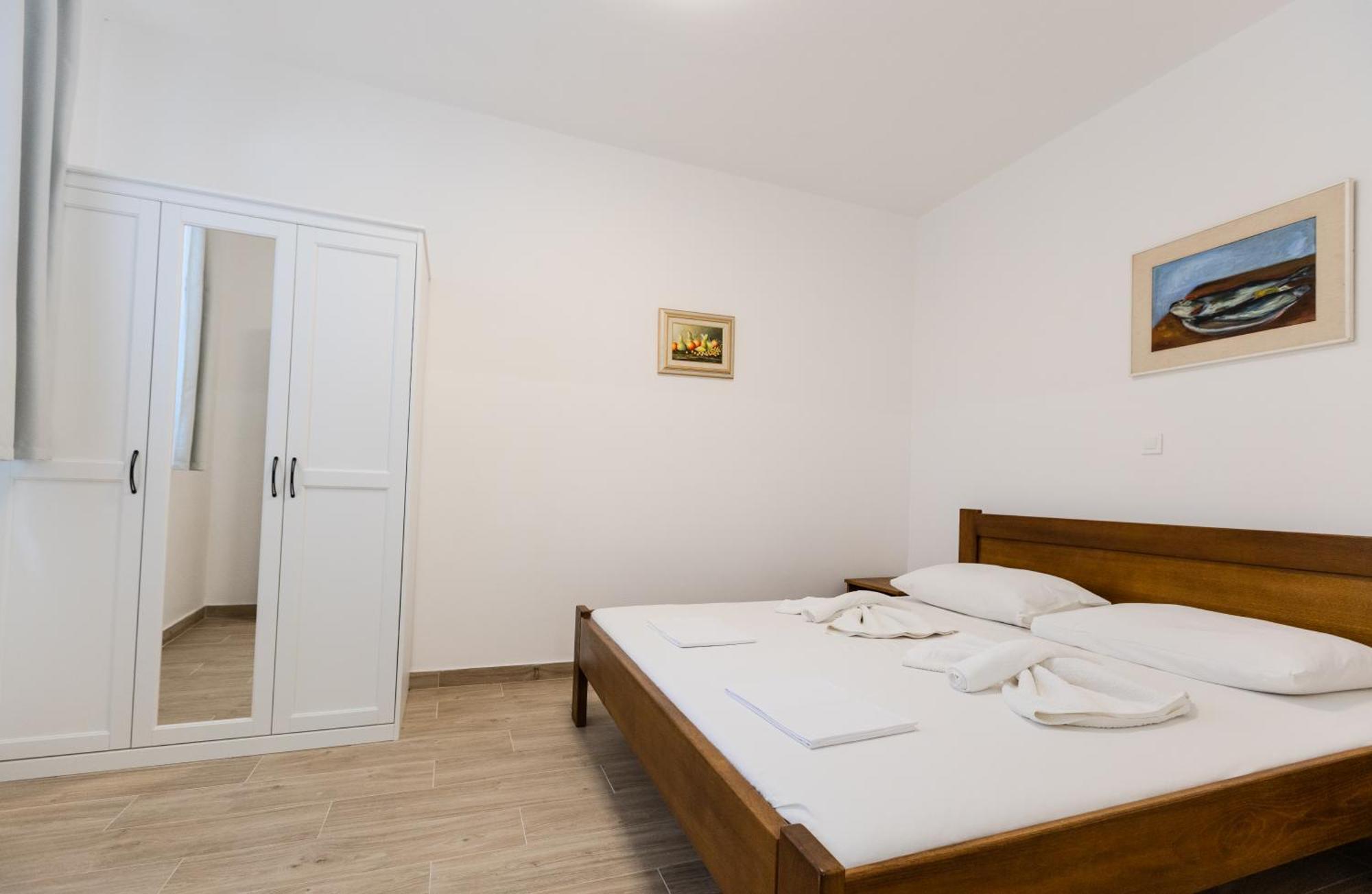 Apartments Lorena Privlaka  Eksteriør bilde